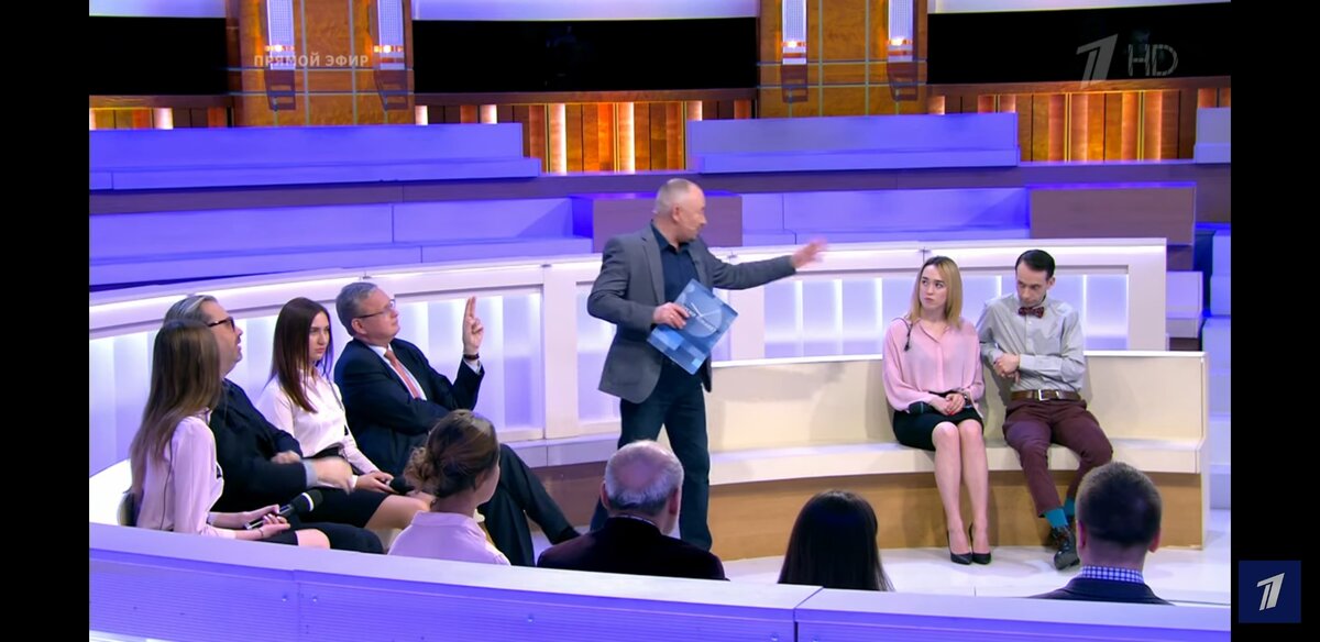 Кадр из ток-шоу "Время покажет".