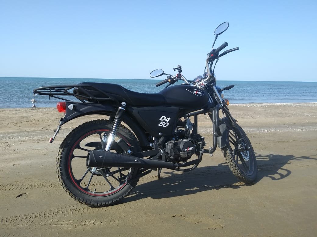 Moped satilir