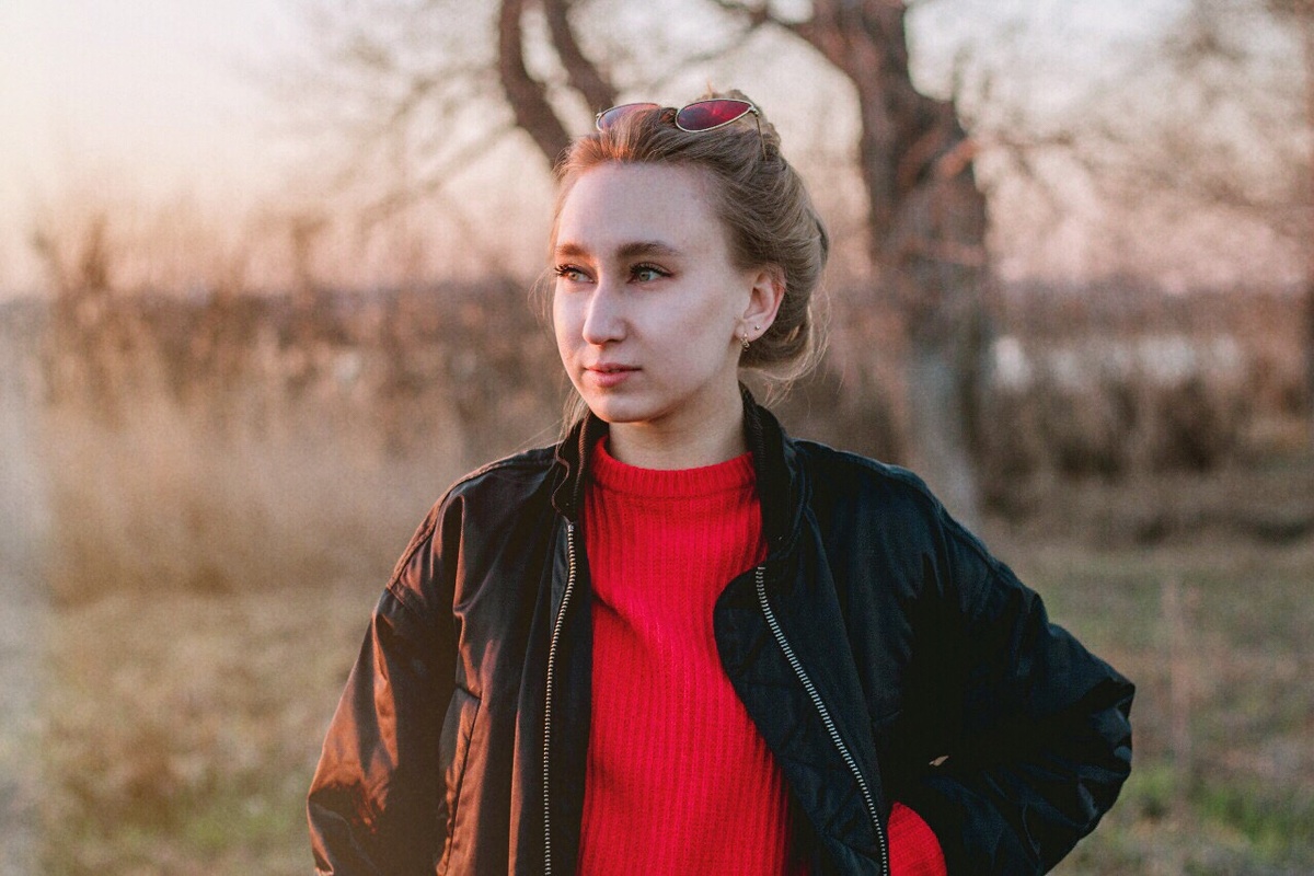                                                         "Смотрю в наше светлое будущее "
