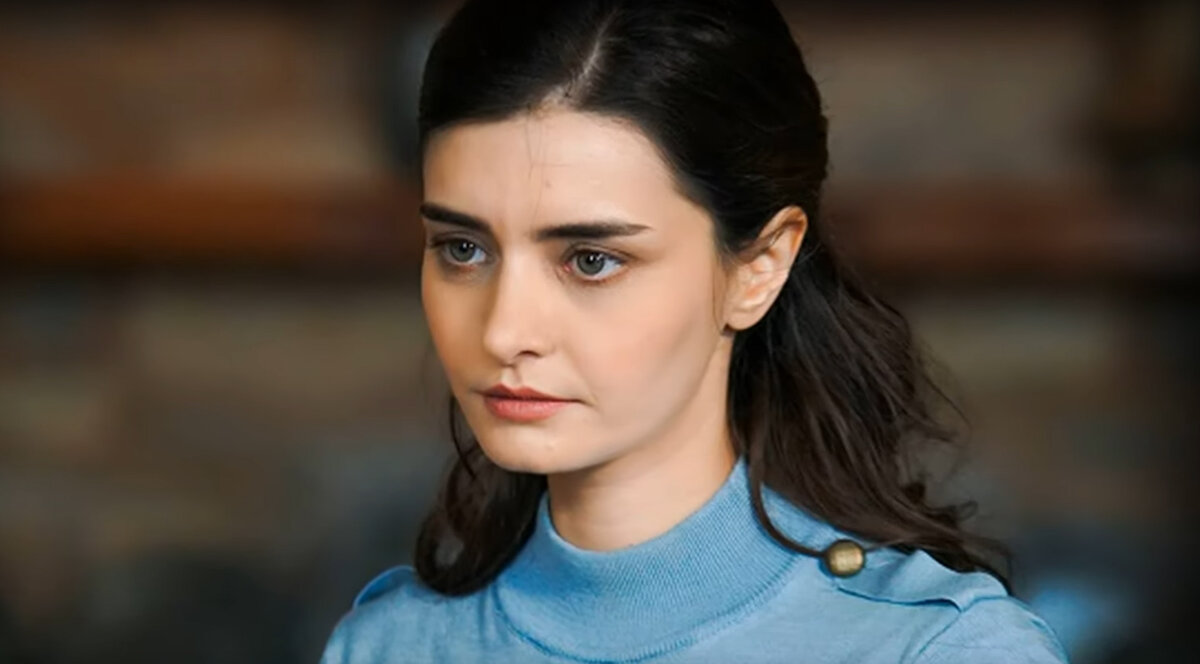 Кадр из сериала "Дочь посла"