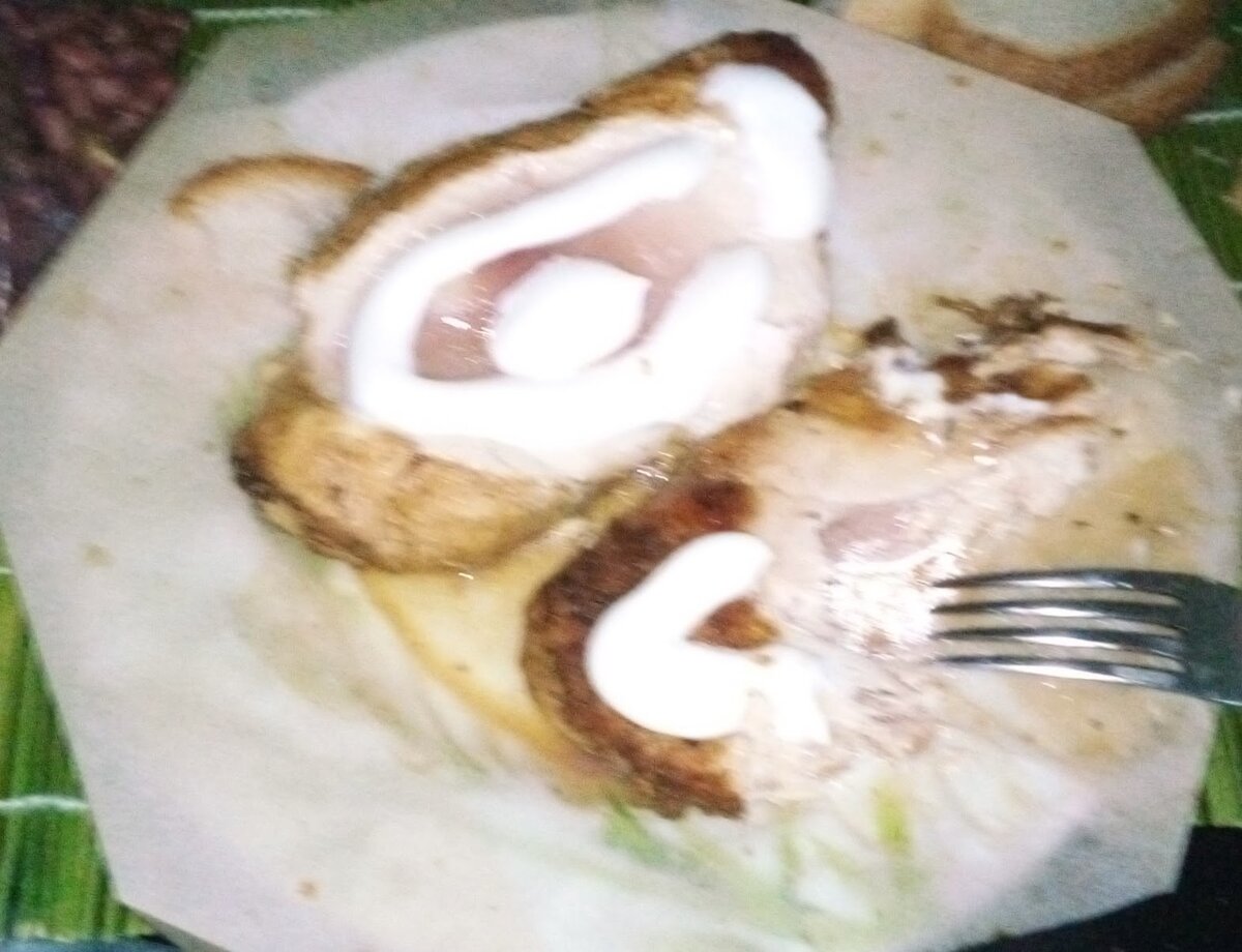 Внутри оказалось сырым