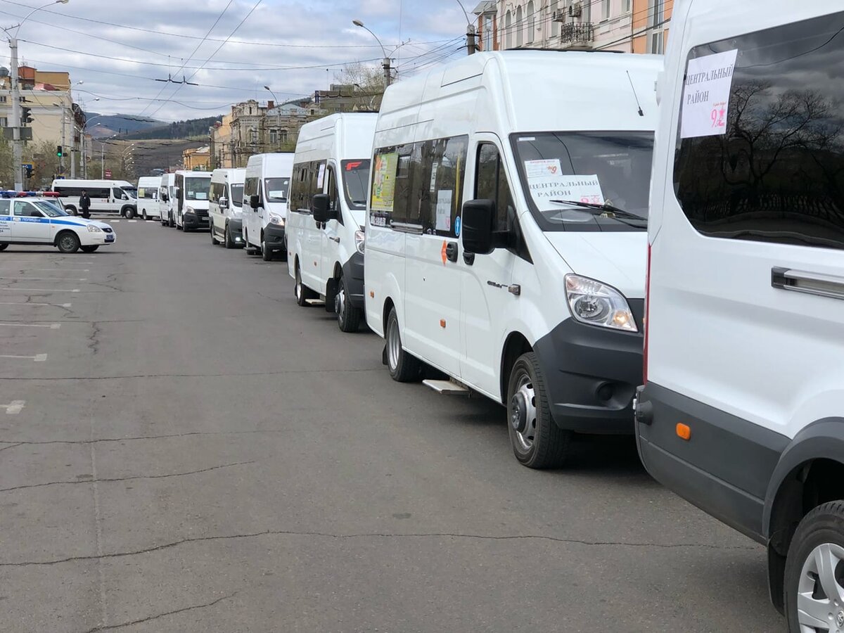 Перевозчик получил три постановления об административных правонарушениях. Фото со страницы Артема Меняйло в Facebook