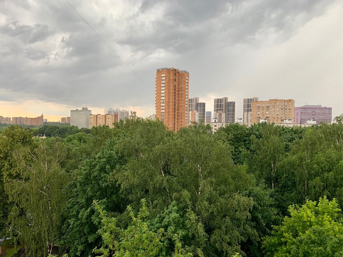 Момент небольшого просветления в череде сегодняшних вечерних ливней