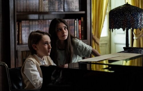 Кадр из фильма "Секта"