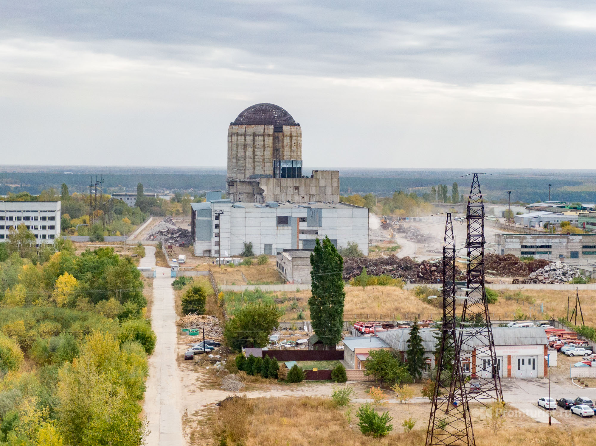 Снос Воронежской атомной станции. Купол взорвали, но станция стоит. Как сейчас выглядит ВАСТ ???7