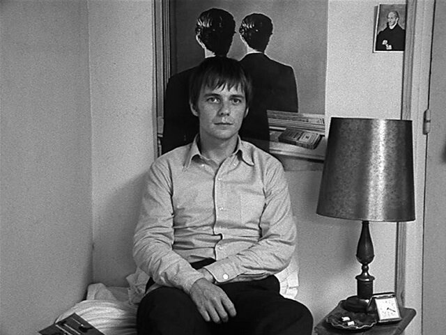Кадр из фильма "Человек, который спит" (1974)
