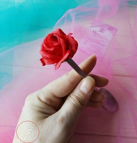 Мои фотографии. В красном кружке моя татушечка