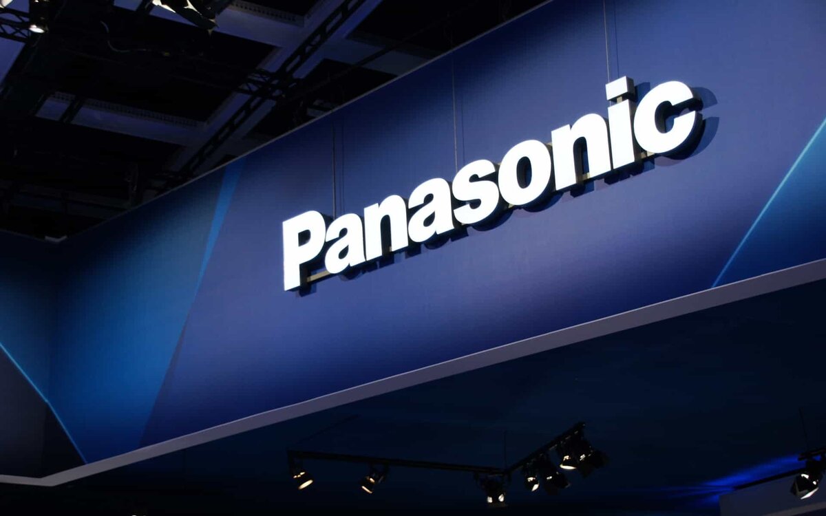 🔸 Panasonic Corporation — крупная японская машиностроительная корпорация, один из крупнейших в  мире производителей бытовой техники и электронных товаров.