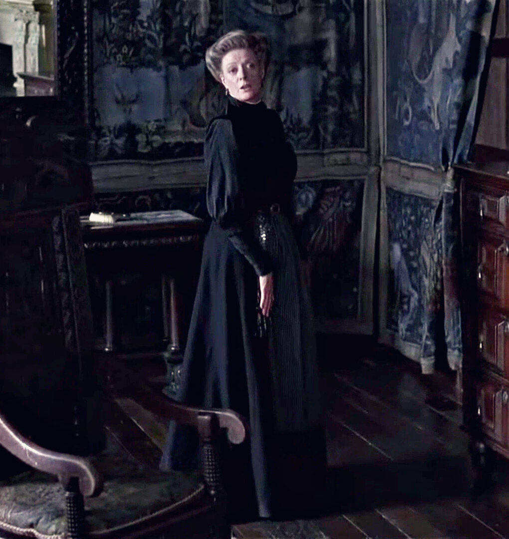 Миссис Мэдлок (Мэгги Смит). Кадр из фильма «Таинственный сад» (1993)