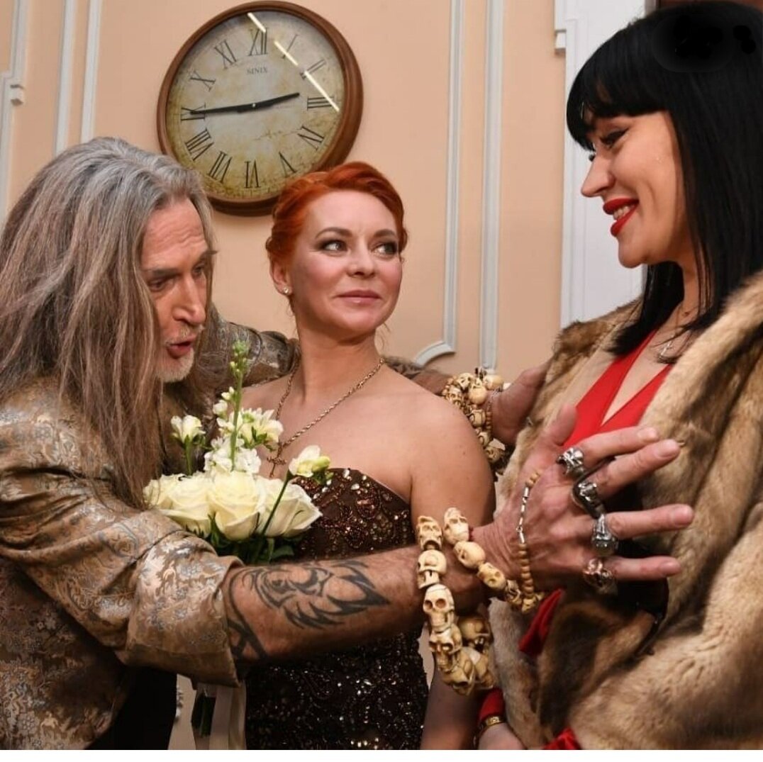 джигурда поженился. грибоедовский загс джигурда. джигурда поженился. свадьба джигурды и анисиной 2021. джигурда и анисина свадьба 2021.