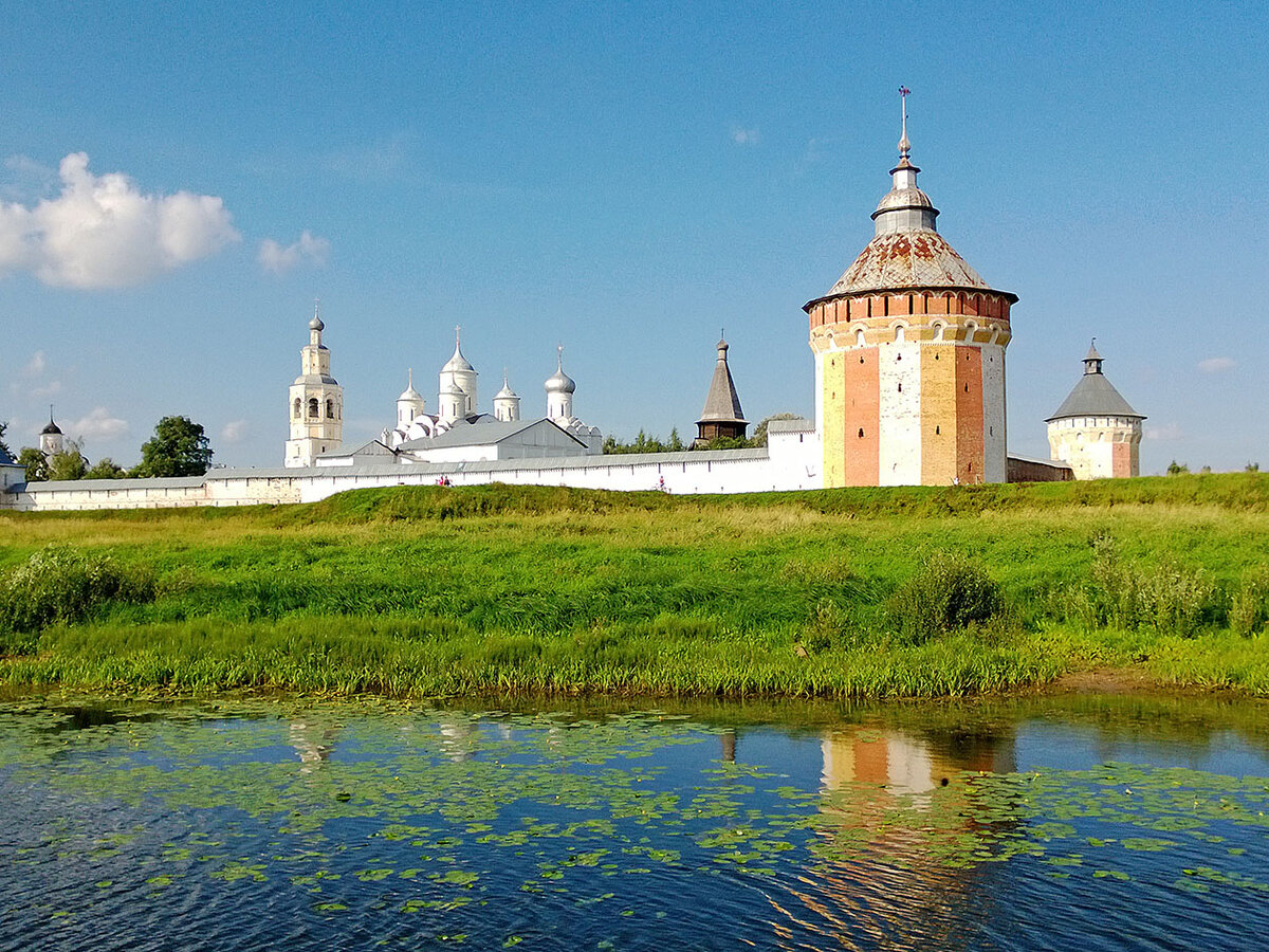 Фото прилуцкого монастыря. Спасок Прилужский монастырь Вологда. Спасо-Прилуцкий монастырь в Вологде. Достопримечательности Вологды Спасо Прилуцкий монастырь. Спаскро прилудчктй монастыр.