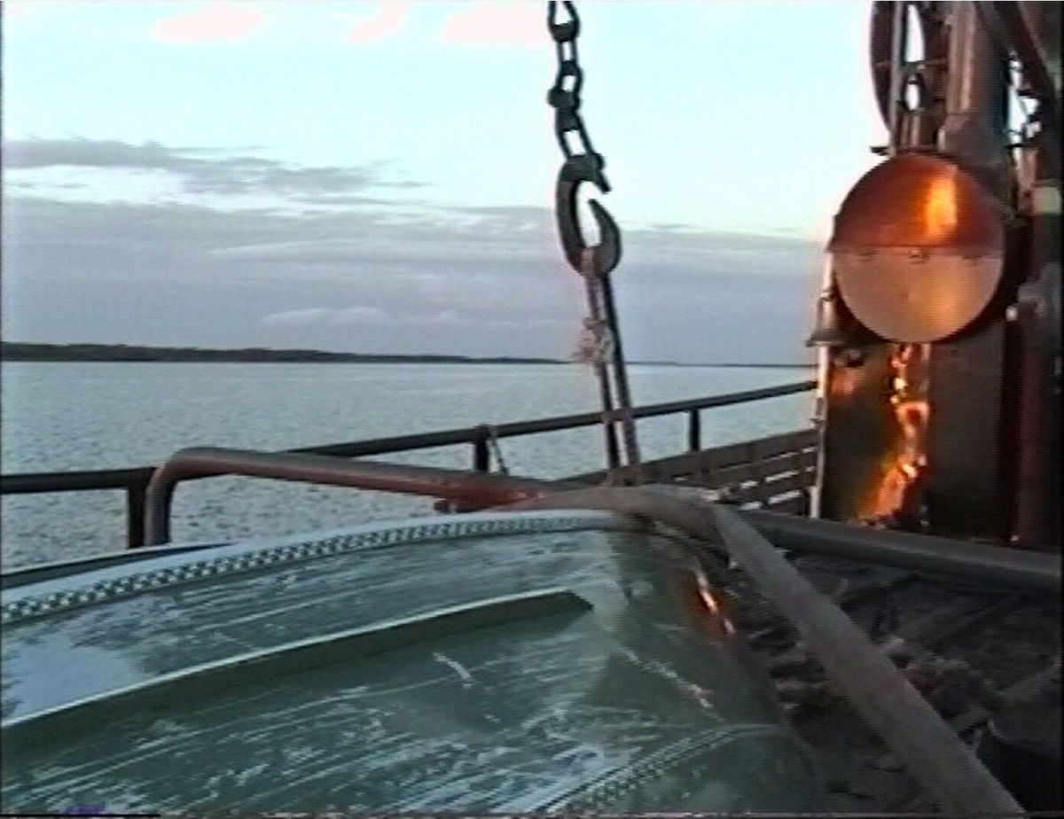 Река Обь, и маленький кораблик, которому шлепать в ночи по воде больше 50 км.  