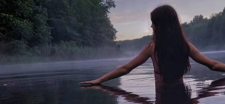 Любава в реке (яндекс-картинки)