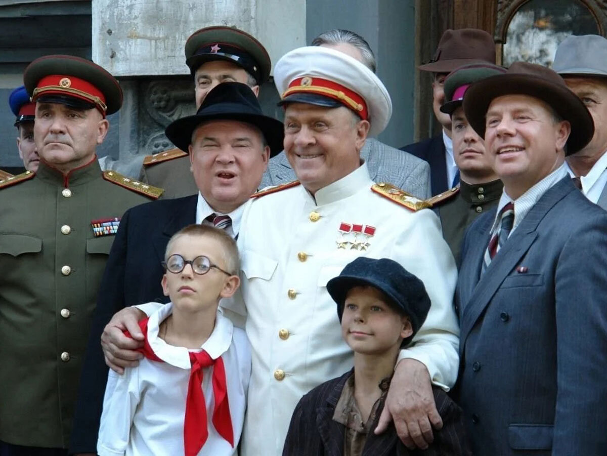 Кадр из сериала "Ликвидация".