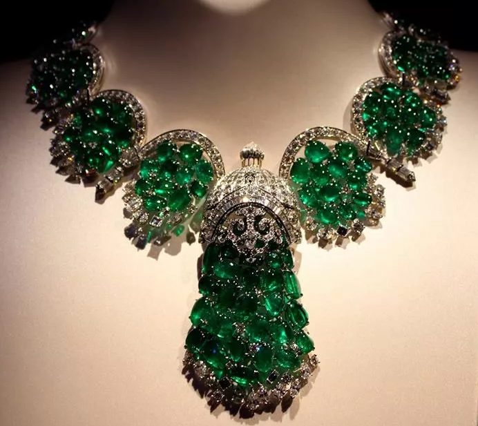 Колье от Van Cleef & Arpels
