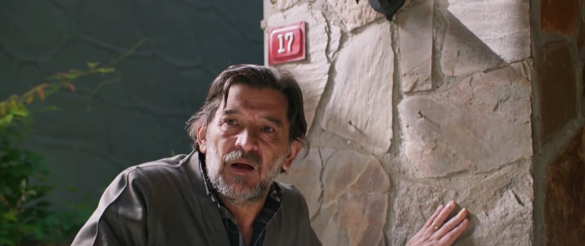 Кадры к 1 серии "Кровавые цветы"