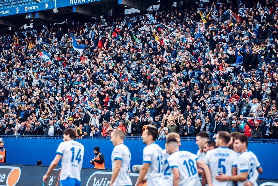     Воронежских болельщиков не обманешь, на «договорняки» они не будут ходить.  со страницы ФК "Факел" ВКонтакте.