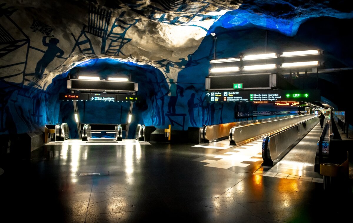 «Сказочное» метро Стокгольма, фото: unsplash.com