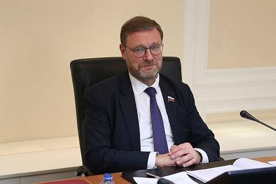    В Совфеде прокомментировали прекращение обучения на русском языке в Эстонии