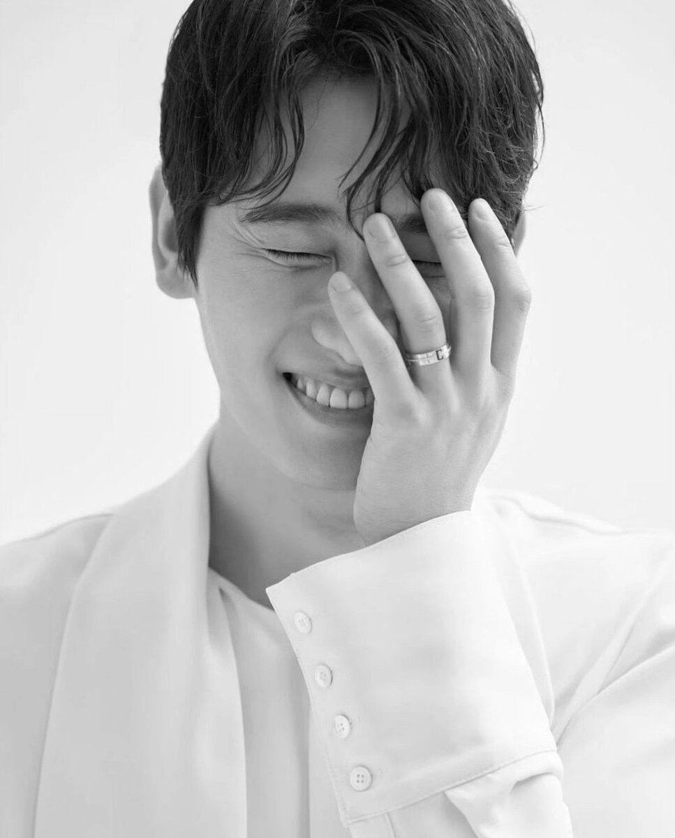 Ко джун-хи. Юн бэк хи. Юн бэк. Дорама одержимые 1 серия. Ким сон хён актер.