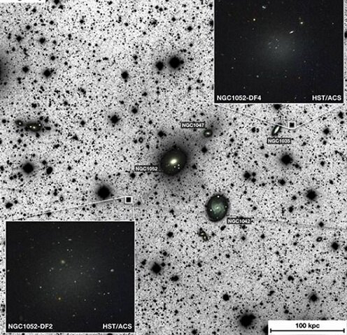 Изображение галактик NGC 1052-DF2 и NGC 1052-DF4 - источник: Йельский университет / STScI / ACS