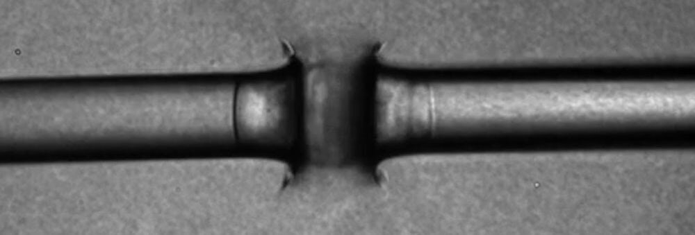 Исследователи взорвали крошечные струи воды рентгеновским лазером, чтобы создать максимально возможный звук под водой (Фото: Клаудиу Стан / Университет Ратгерс, Ньюарк)