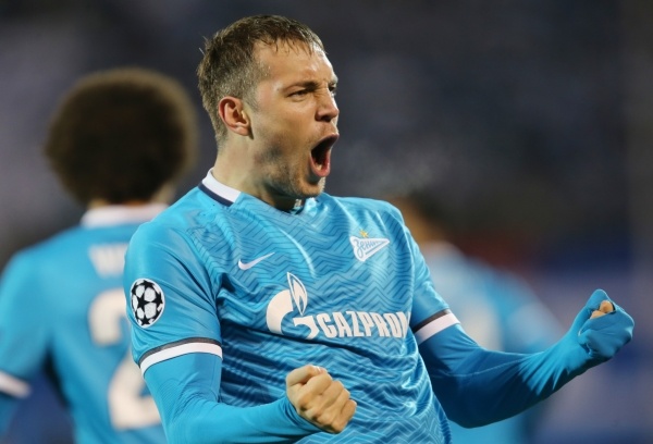 Артем Дзюба знает как забивать например Лиону в ЛИГЕ чемпионов