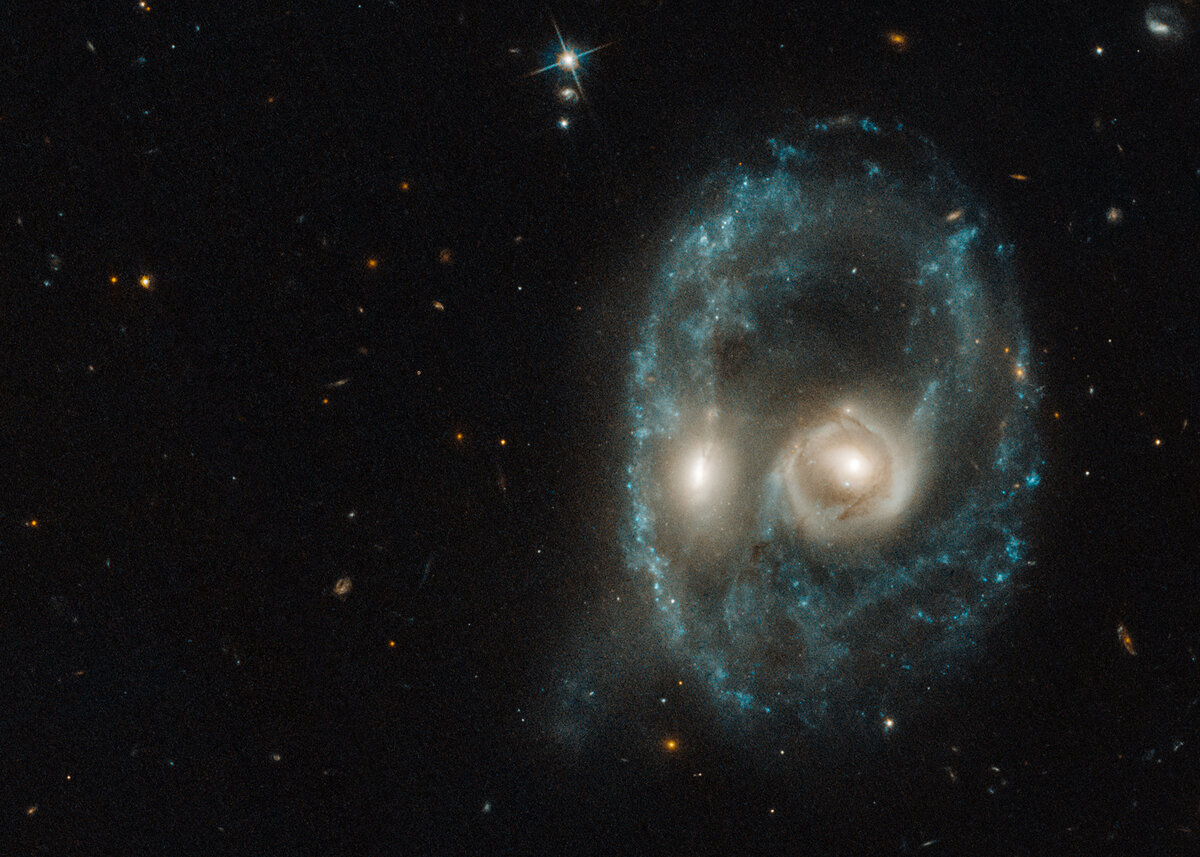 ужасная  лицо на космосе