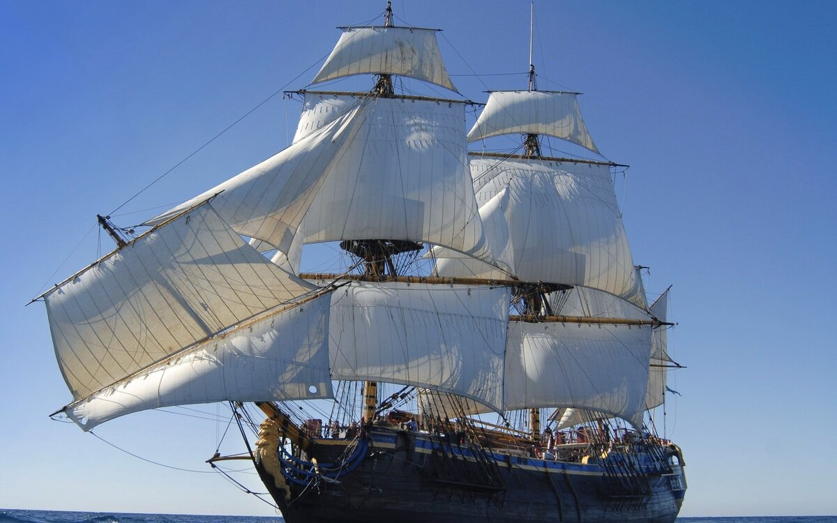 Парусник - романтично, экологично, корпус рубят - щепки летят..