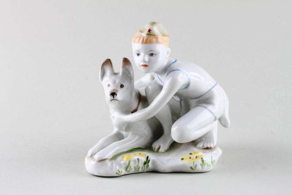 статуэтка юный пограничник. статуэтка юный пограничник. пограничник с собакой лфз. пограничник с собакой лфз. лфз.