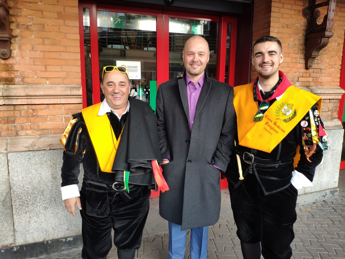 Я посередине )))