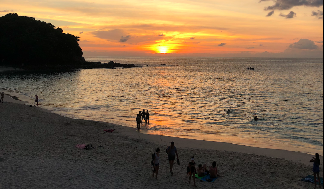 Немного людей, и не встретишь русскоговорящих. Что еще нужно для романтики?