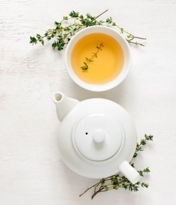 https://cdn.pixabay.com/photo/2017/05/30/12/21/green-tea-2356770__340.jpg