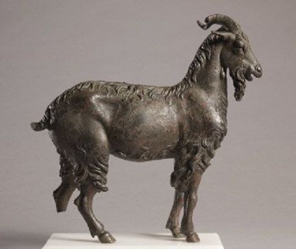 
Коза Амалфея – кормилица Зевса