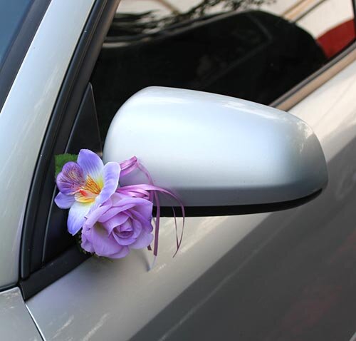 Как выбрать украшение машины на свадьбу?