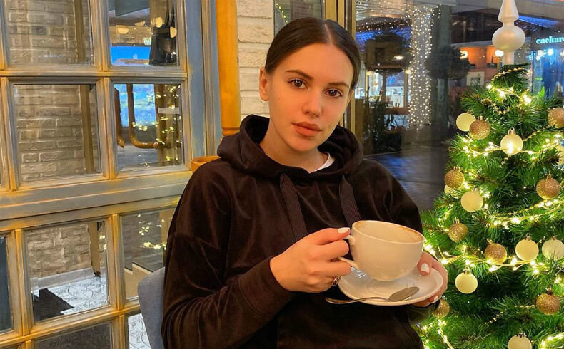 Саша Артёмова
​Фото: «Инстаграм»