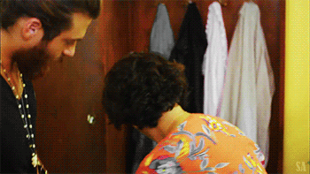 Разувайтесь, располагайтесь, чувствуйте себя как дома. Вечер предстоит долгий. Материал с ресурса amorserial.ru