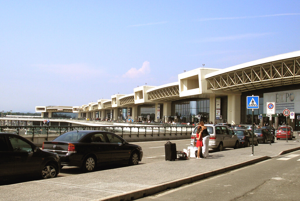 Аэропорт "Мальпенса" в Милане