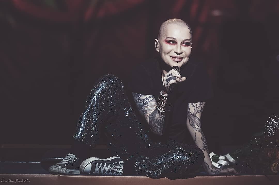 Наргиз Закирова 