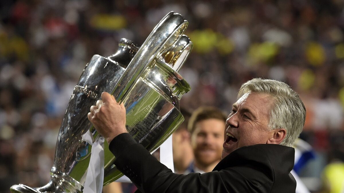 Итальянский наставник Карло Анчелотти входит в список 10-ти самых успешных тренеров Лиги Чемпионов. Этот турнир ему покорялся 3 раза. В 2003 и 2007 он выиграл финал с «Миланом», а в 2014 - с «Реалом».-2