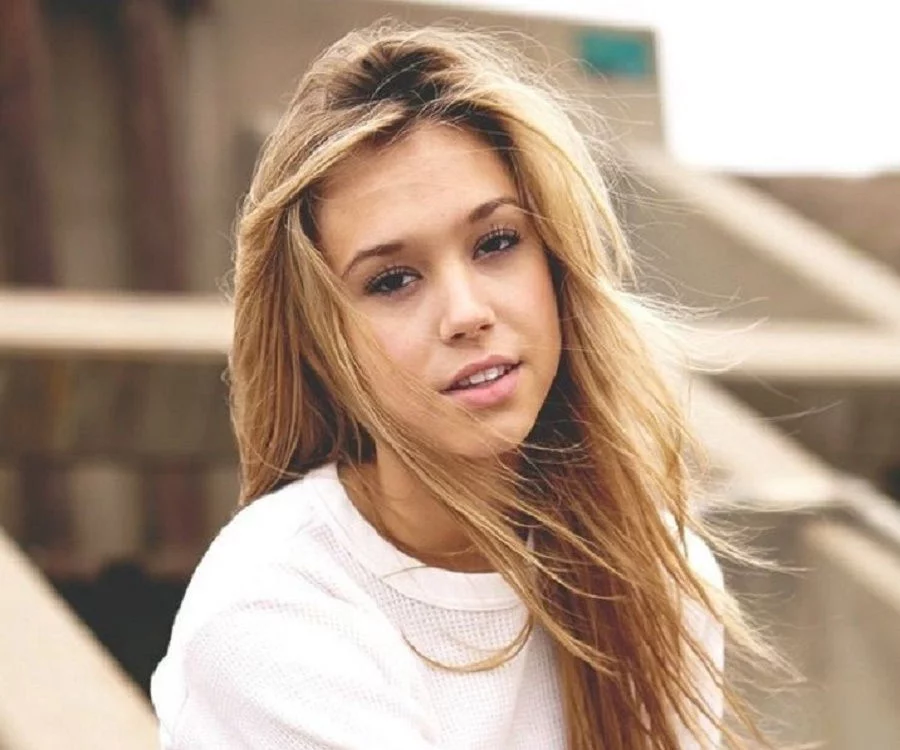 Выпуск модели. Алексис РЕН. Alexia Renaldis. Алексис РЕН фотосессии. Alexis Ren фото