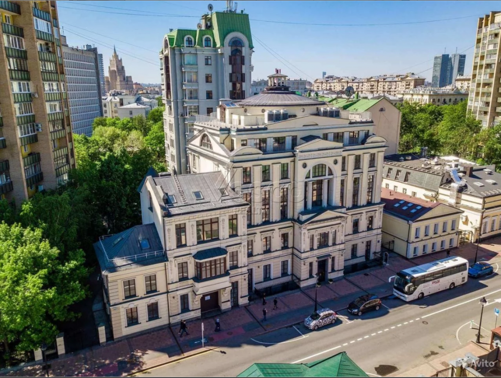 El pimpi большая никитская ул 12 фото. Большая Никитская 45 Москва. Большая Никитинская 45. Большая Никитская улица, 31. На большой Никитской, 45, Москва