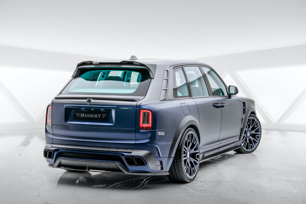 Rolls Royce Cullinan by Mansory