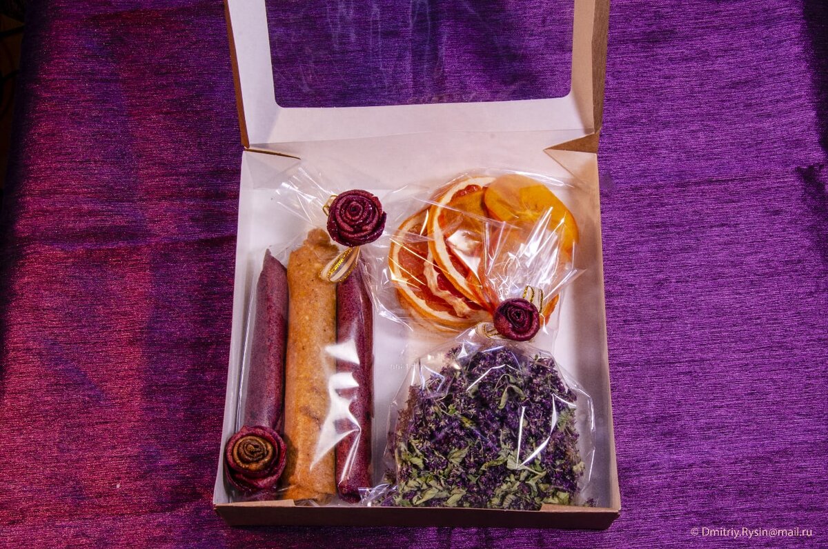 наши подарочные наборы)