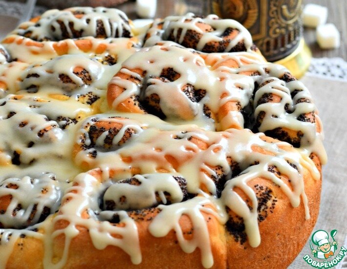 Маковая выпечка. Согласитесь, это очень вкусно! Попробуйте постные маковые булочки на овсяном молоке. Воздушные, легкие, пышные, нежные, такие ароматные. Да под апельсиновой глазурью... Чудо как хороши! И не скажешь, что булочки эти постные.