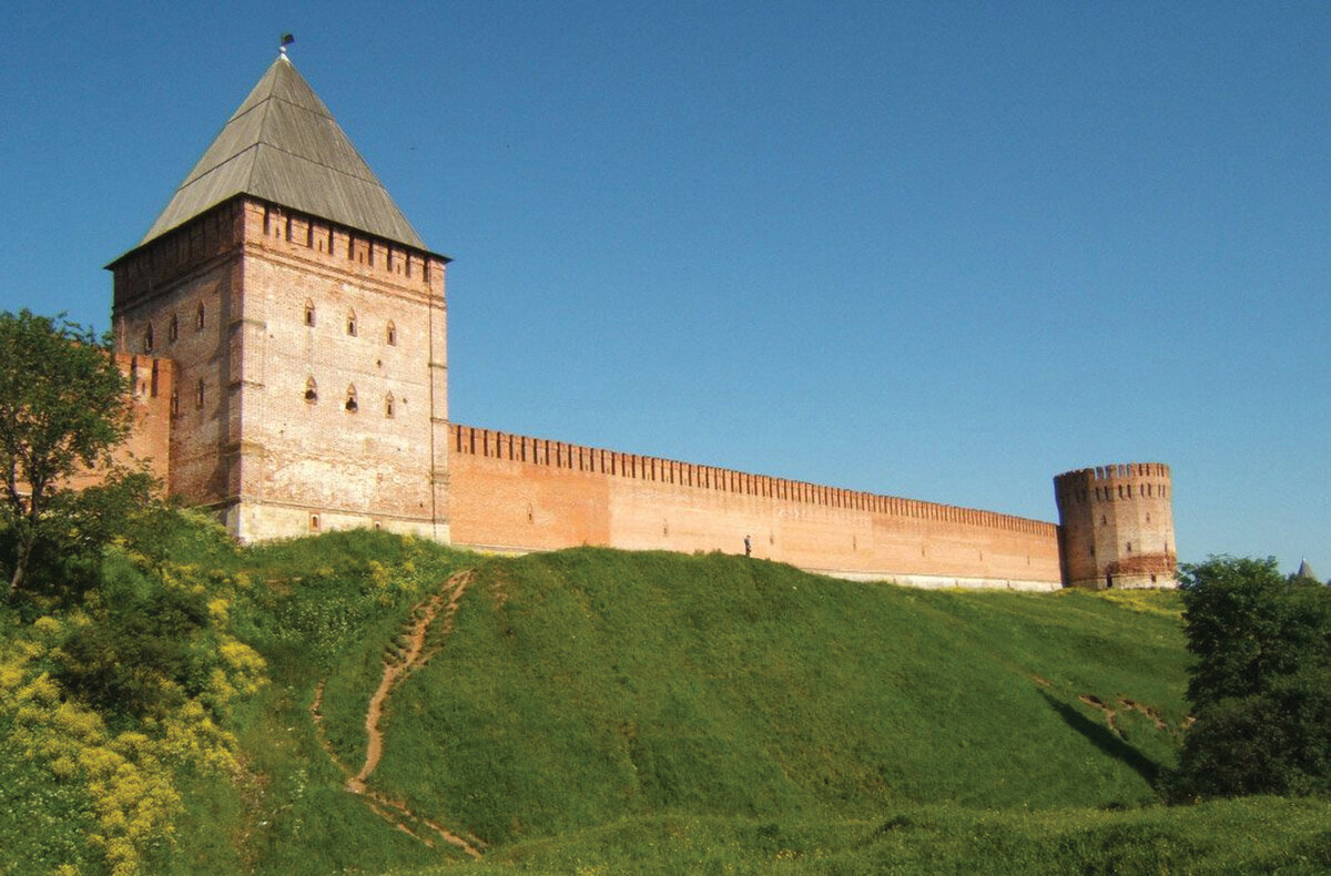 Крепостные стены кремля. Смоленская крепость Смоленск. Смоленская Крепостная стена Смоленск. Стена Крепостная Крепостная Смоленск.