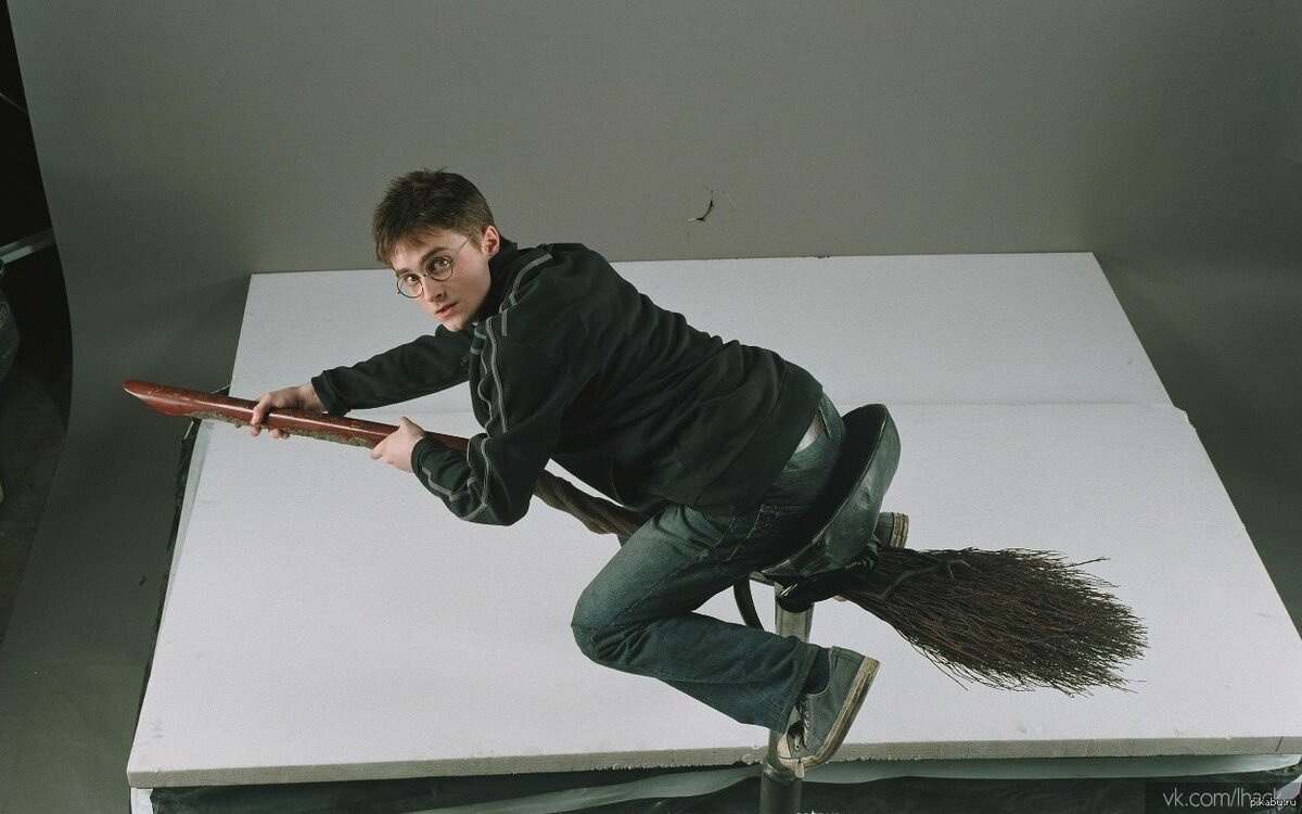 Гарри на метле