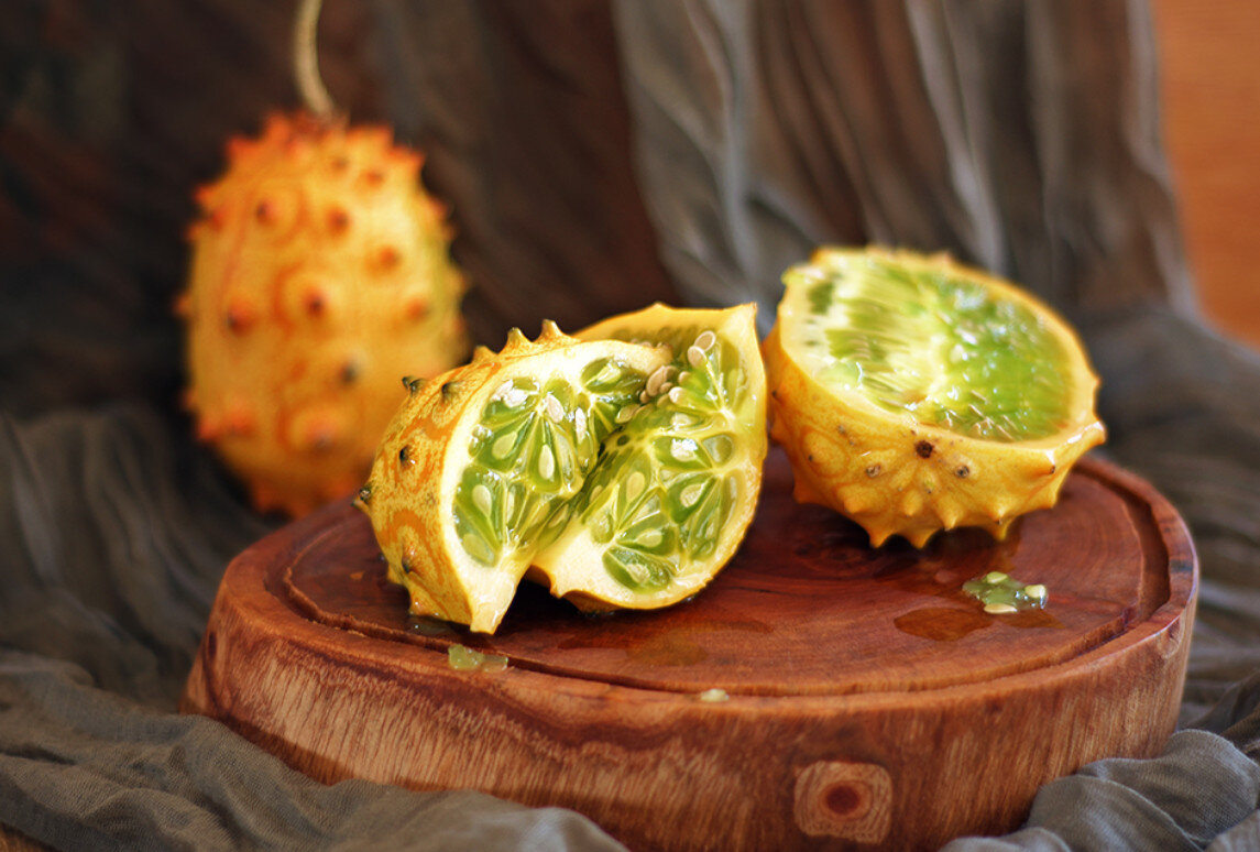 кивано и момордика. крымский фрукт кивано. кивано африканский огурец. кивано лиана. кивано маракуйя.