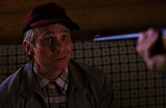 Кадр из свободных источников «Эд Гейн: монстр из Висконсина» (2000)