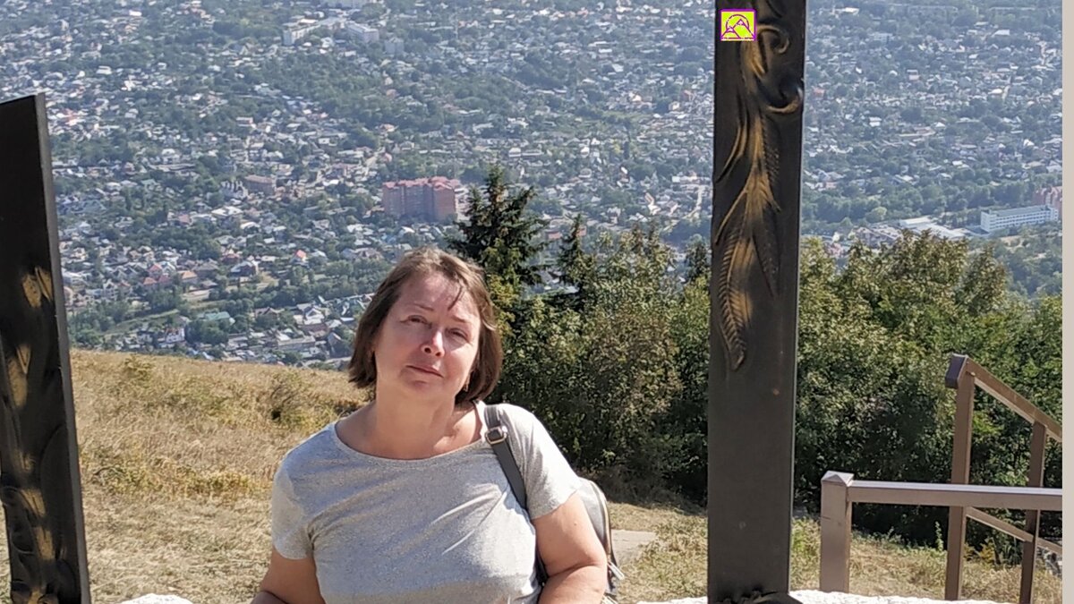  Вот как выглядит город с горы Машук, у подножия которой расположен.